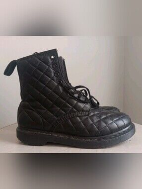 Dr. Martens Coralie Quilted Leather Boots – Black Lace‐Up Combat Style, SIZE 9